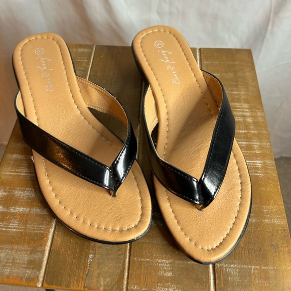 Com X Fancy Casual Sandal - Picture 1 of 3